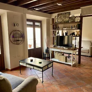 Sleep In Historic Puerta Elvira Granada